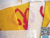 在家?guī)抟材軖赍X，巧手媽媽做手工活串珠加工