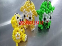 11月5日，想接正規(guī)廠(chǎng)家的手工活，這個(gè)手工活外發(fā)加工項(xiàng)目都要簽訂正規(guī)合同，圖為勵(lì)志珠珠繡串珠飾品實(shí)拍