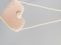 帶領(lǐng)團(tuán)隊(duì)做串珠繡手工活優(yōu)勢(shì)多，成本低、易成功